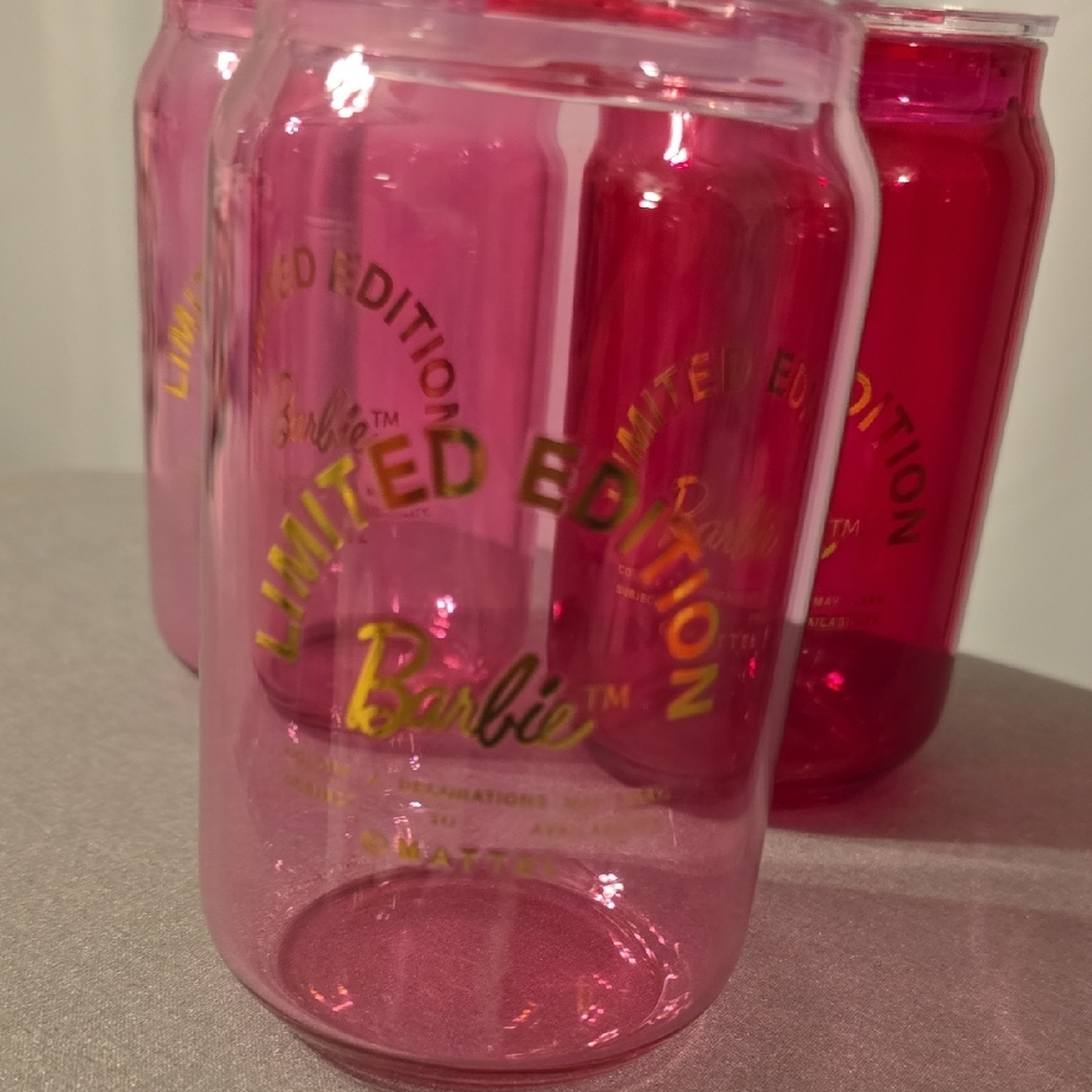 Barbie Pink and Gold Drinking Glasses Set - Picture 5 of 5